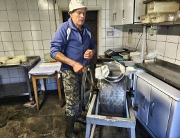 Immagine 4 di BURRO DI PURA PANNA NATURALE  ALPE VEGLIA CASIFICIO ZANOLA